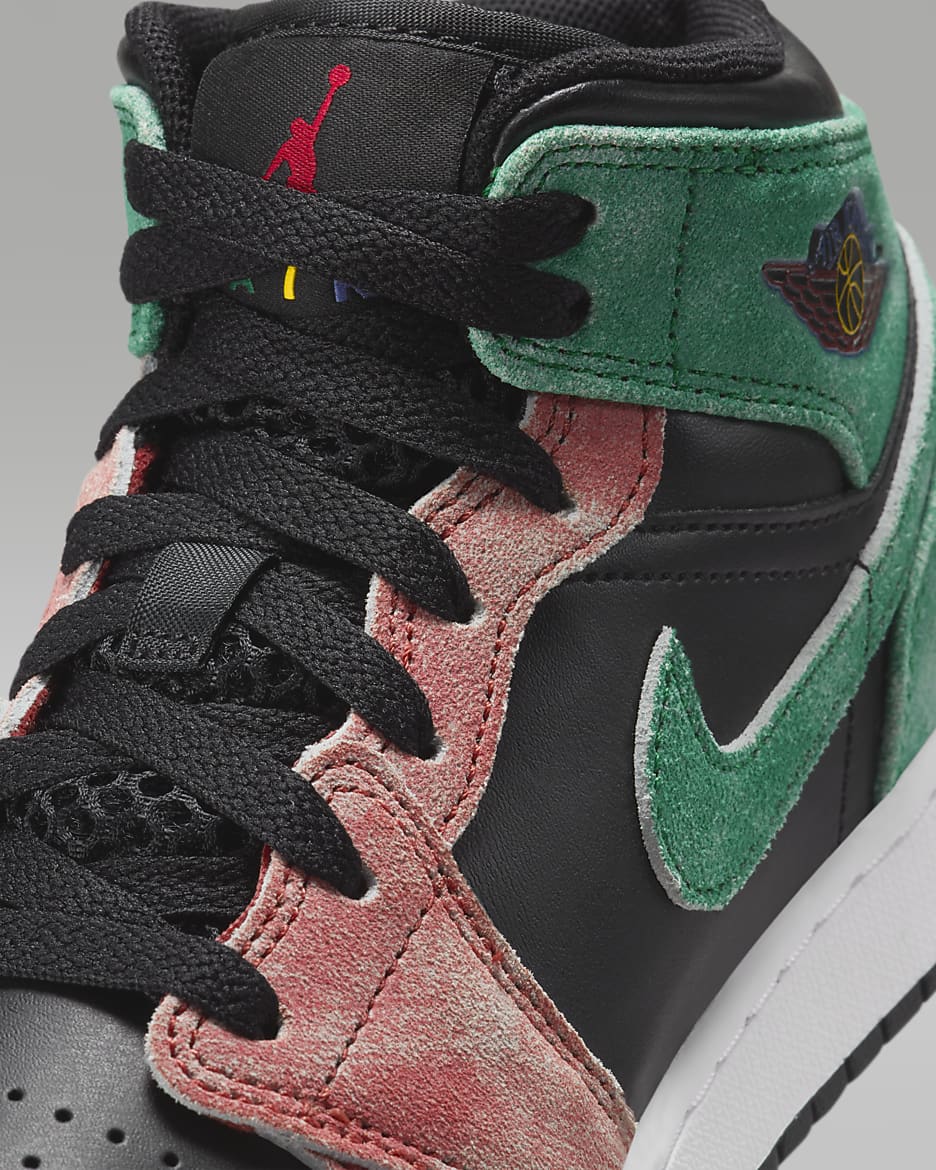 Air Jordan 1 Mid SE Older Kids Shoes. Nike IN